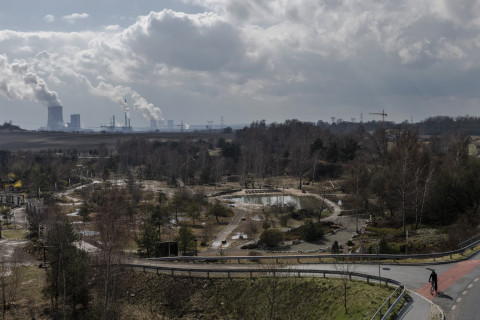 Local Efforts to Write Green Future over Black Coal History in Silesia